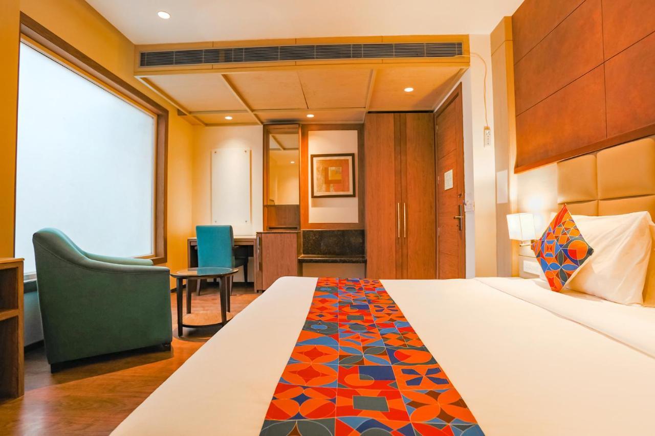 Fabhotel Hexa Chhatarpur Új-Delhi Kültér fotó